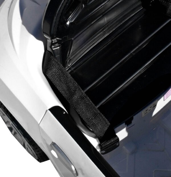 Jeronimo striker speed car-white