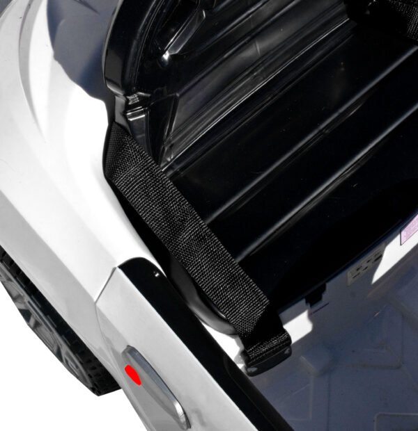 Jeronimo striker speed car-white