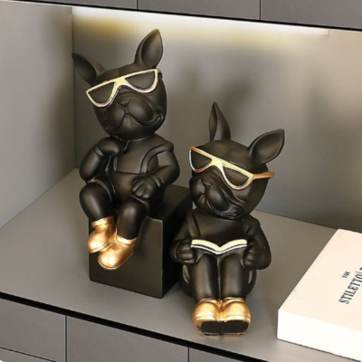 Keep your books organized with the best Bulldog Book Holder in black. Durable, stylish, and perfect for any space. Shop now at My Kleine Winkel!